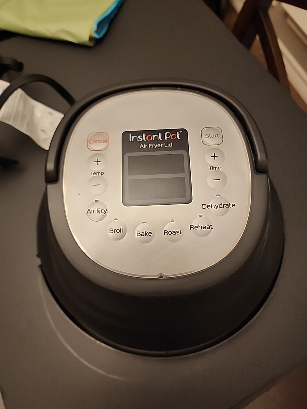 INSTANT POT Duo 6-quart AIR FRYER LID 6 with basket ONLY